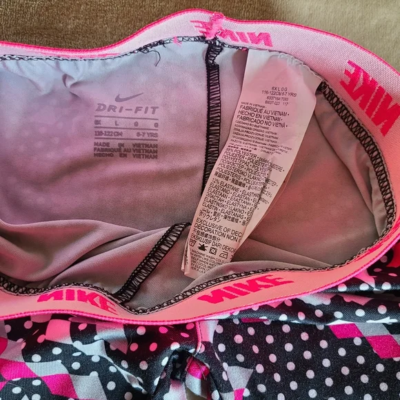 Nike little girls leggings - Picture 2 of 3